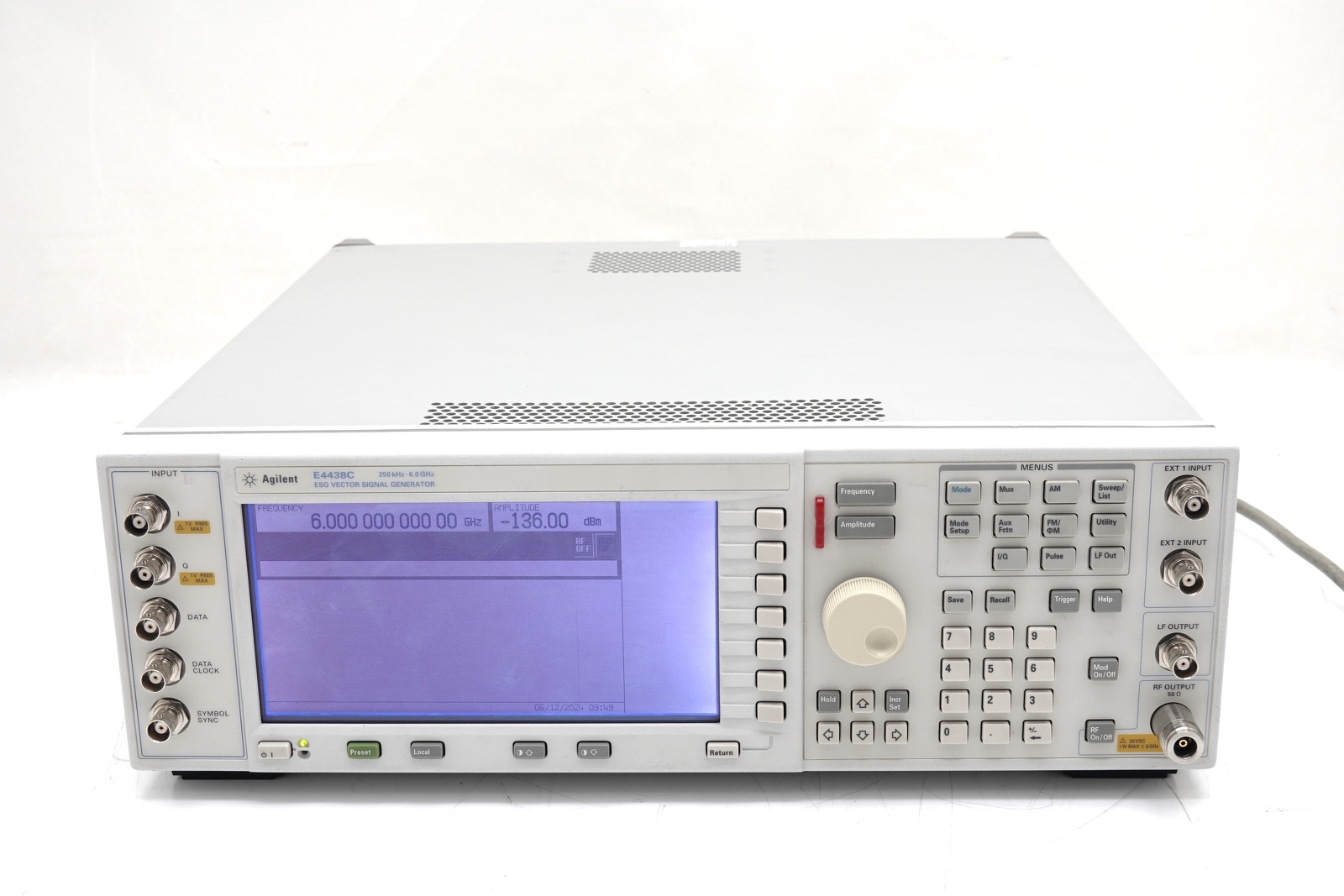 Keysight E4438C-506 Signal Generators ESG Vector Signal Generator / 250 kHz  to 6 GHz