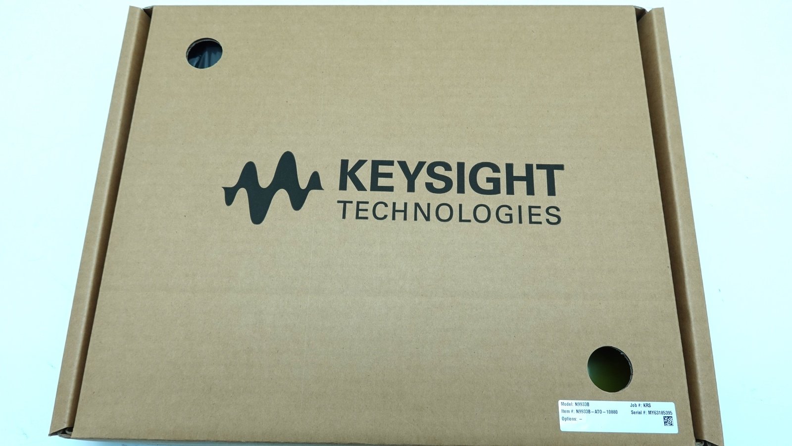 Keysight N9933B FieldFox Signal Analyzer / 9 kHz to 4 GHz