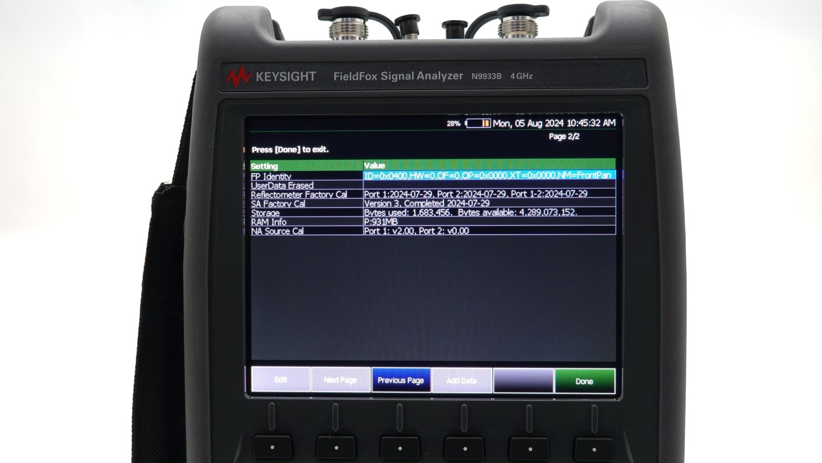 Keysight N9933B FieldFox Signal Analyzer / 9 kHz to 4 GHz